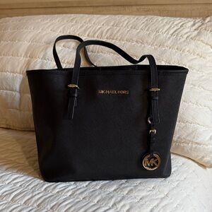 Michael Kors Elegant Black Tote
